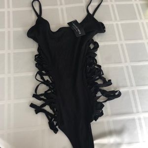 NWT Fashion Nova cut out thong bodysuit